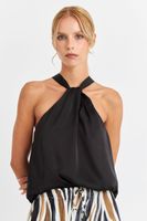 Body Halter Tipo Satín Negro Nicopoly