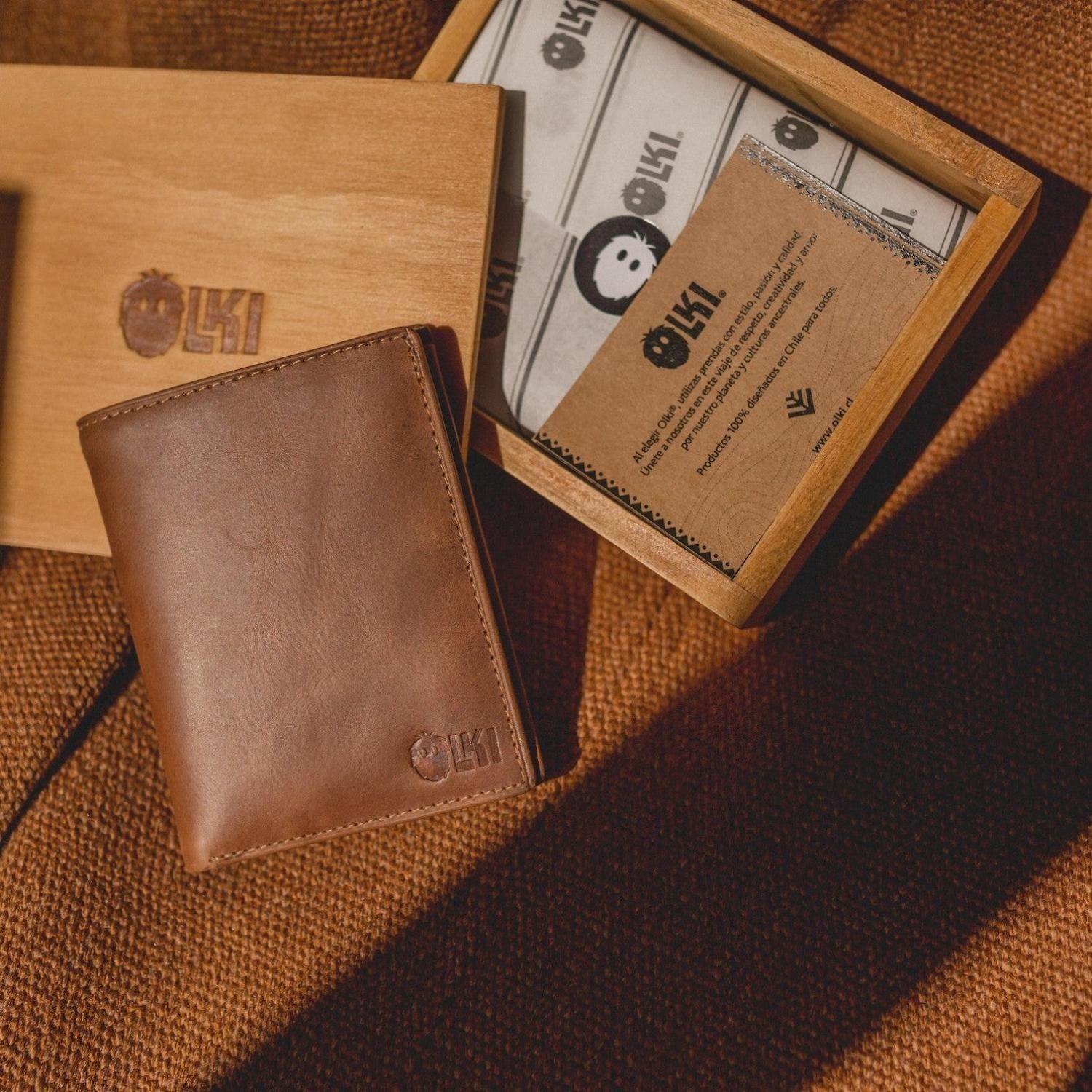 Billetera de Cuero SlimWallet OLKI Maule - Café-1