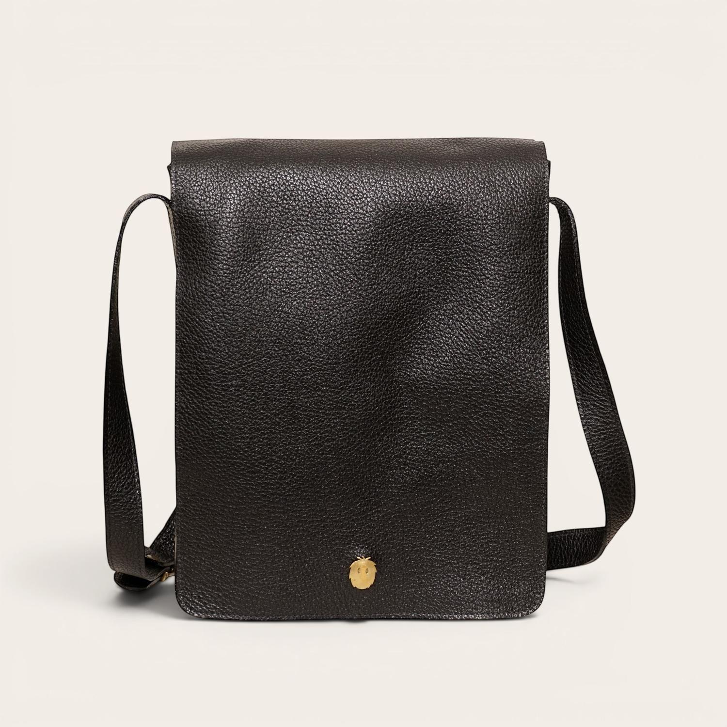 Bandolera Bolso de Cuero Unisex Lautaro OLKI - Negro Floated-3