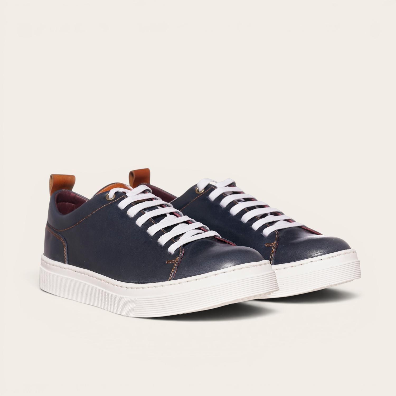 Zapatilla Clásicas de Cuero Calán OLKI - Azul/Blanca-0