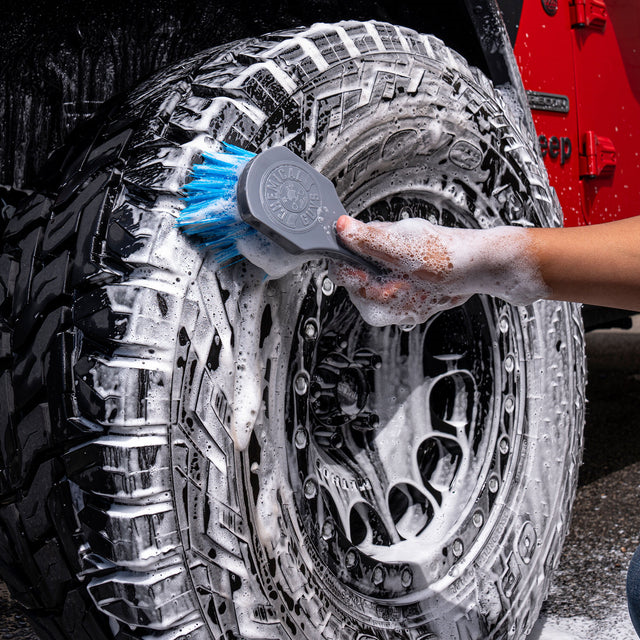 Cepillo para llantas Big Blue Stiffy Heavy Duty Tire Brush Chemical Guys-3