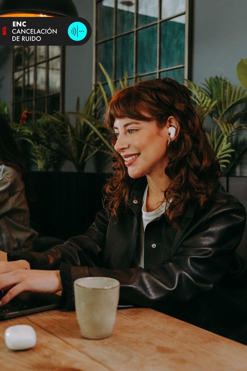 Audifonos Bluetooth Inalámbricos Blik Air500 blancos 30 hrs-2