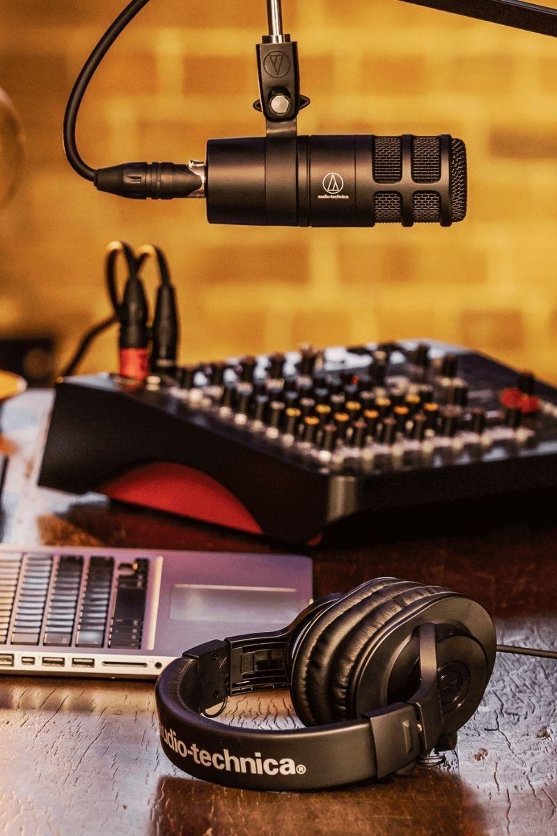 Micrófono dinámico Audio-Technica AT2040 para podcast-2
