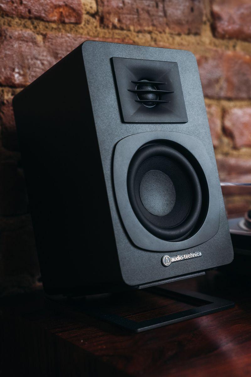 Parlantes Audio-Technica AT-SP3X con Bluetooth-5