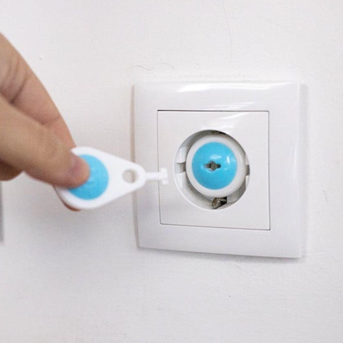 SET 8 PROTECTOR DE TOMA CORRIENTE PARA NIÑOS Y BEBE LAU-1