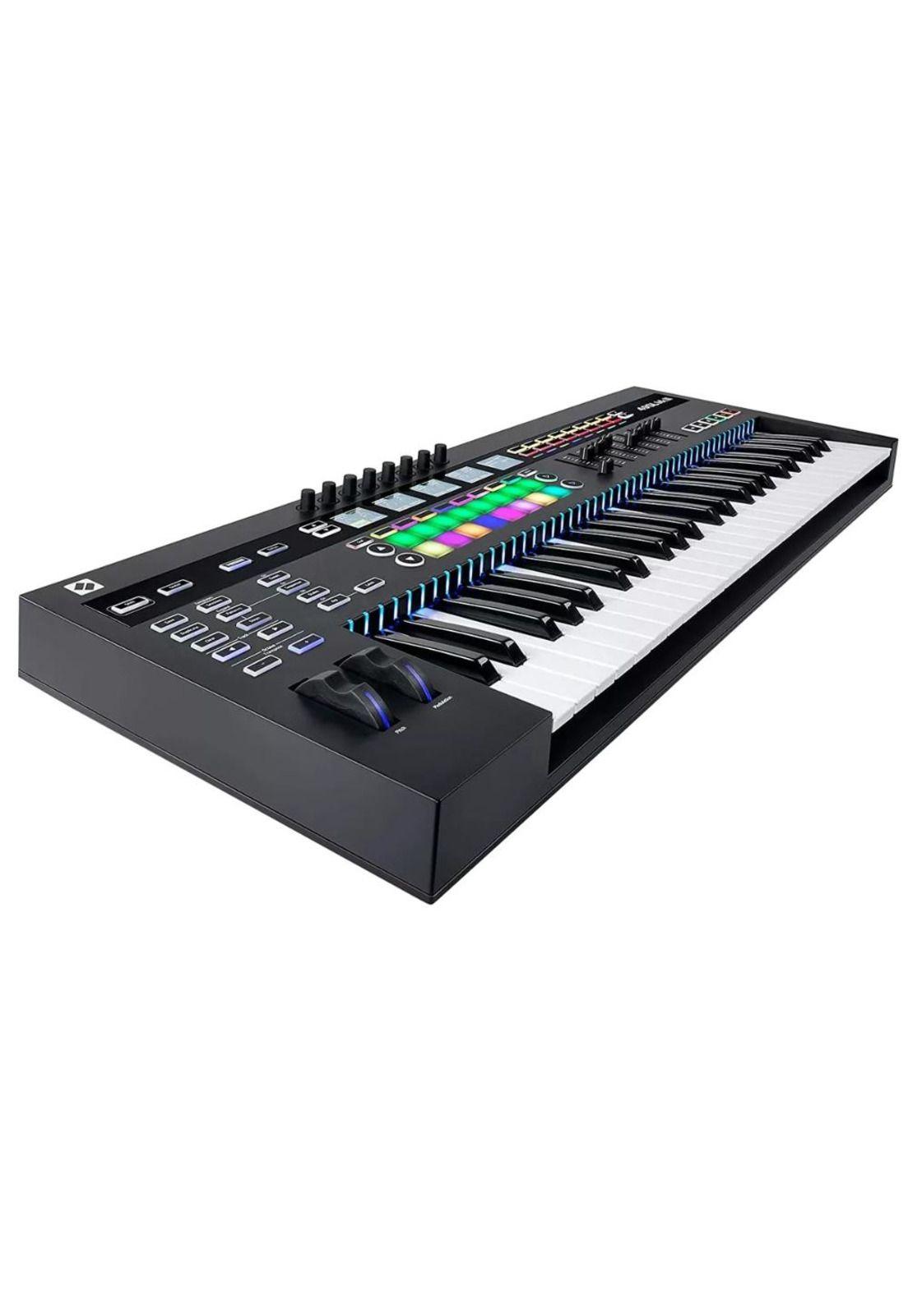 Controlador MIDI Novation 49SL MKIII-1