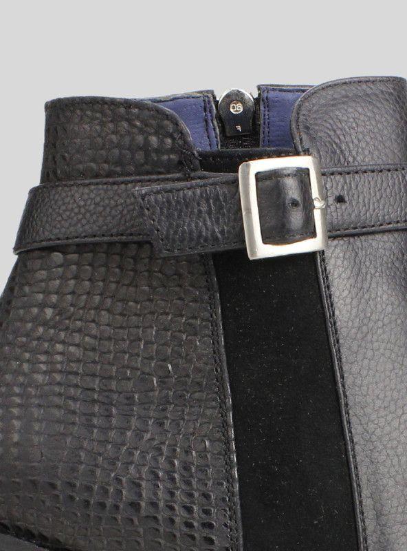 Botín Exs Broche Reptil Cuero Negro-3