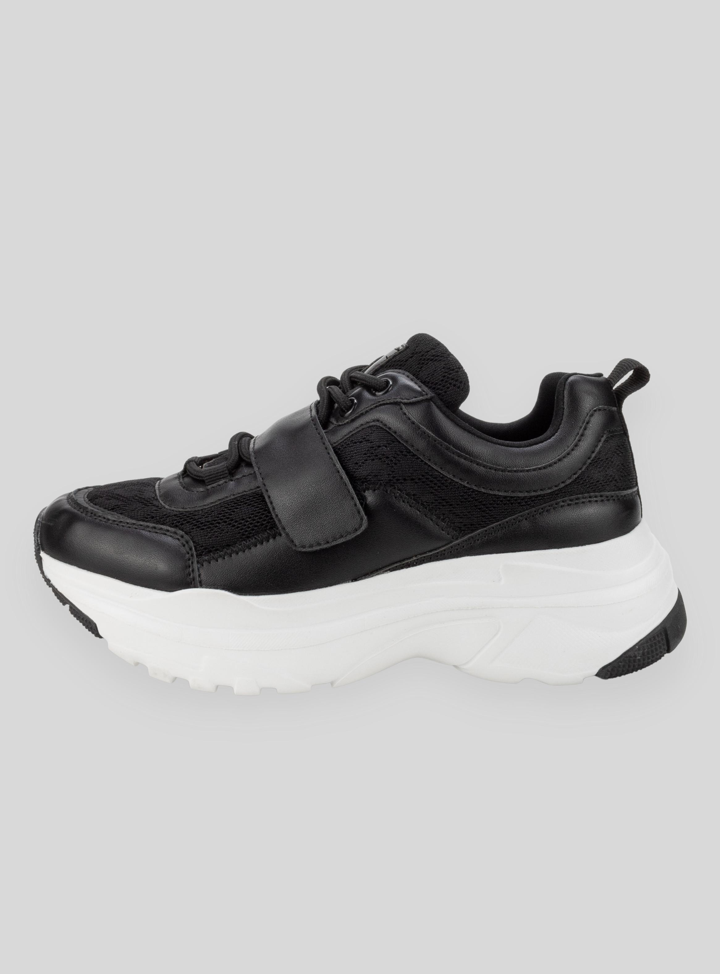 Zapatilla Agua de Coco Velcro Negra-2