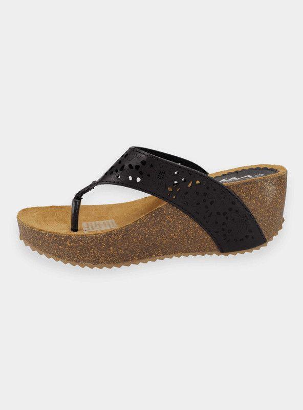 Sandalia New Walk Troquelada Tachas Negra-2