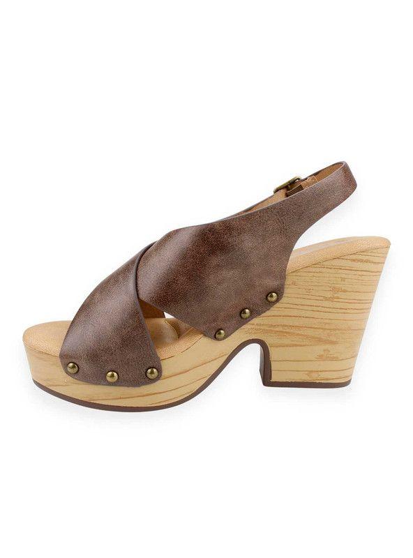 Sandalia New Walk Marrón Tachas-2