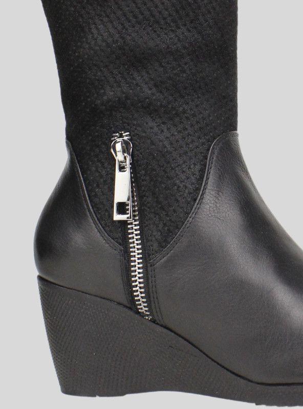 Bota Puntos Cuero Negra-3