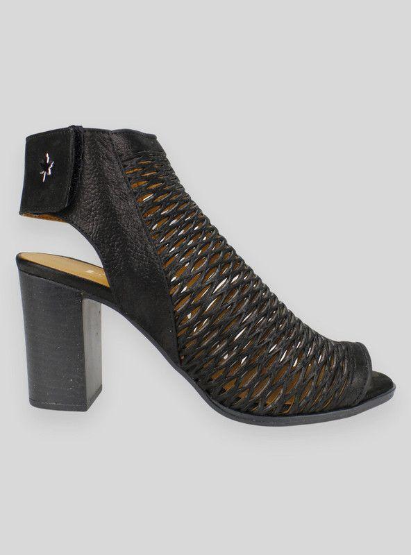 Sandalia Exs Cuero Troquelada Negra-0