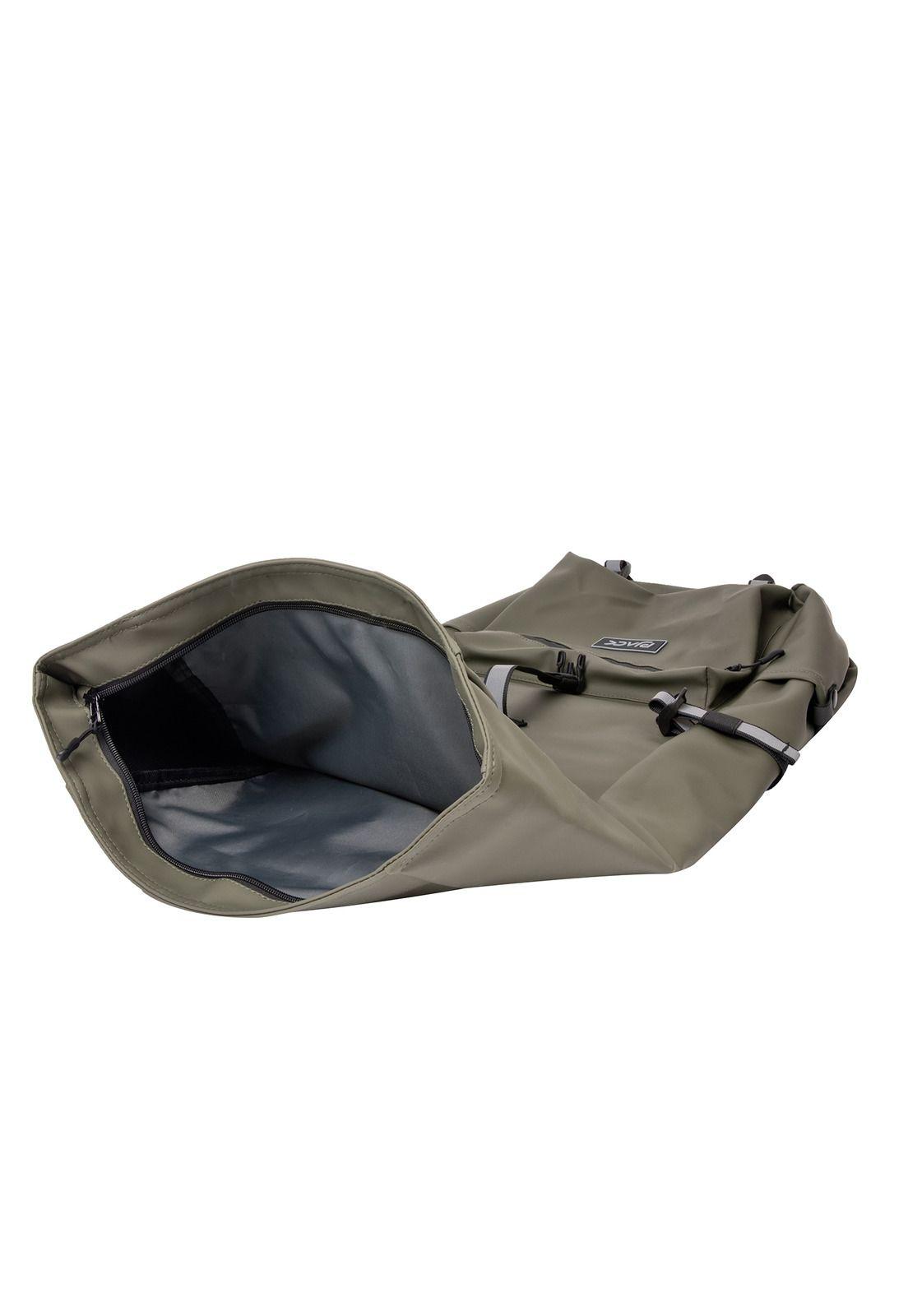 Mochila Hombre 27 Litros Verde Panama Jack-3