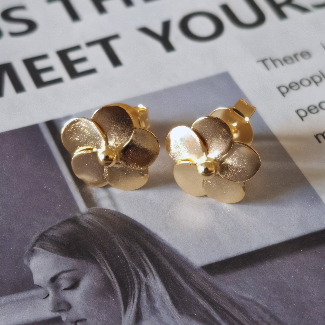 Aros Enchapado En Oro Flor De P talos Lisos Con Bot n-3