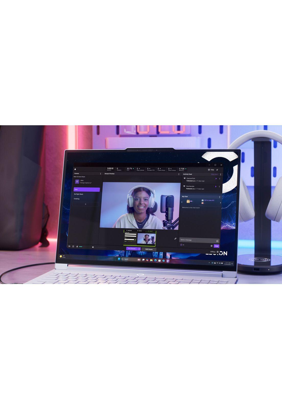 Notebook Gamer Legion 7i 10ma Gen Intel Core Ultra 9 32GB RAM 2TB SSD NVIDIA RTX 5070 16" WQXGA-6