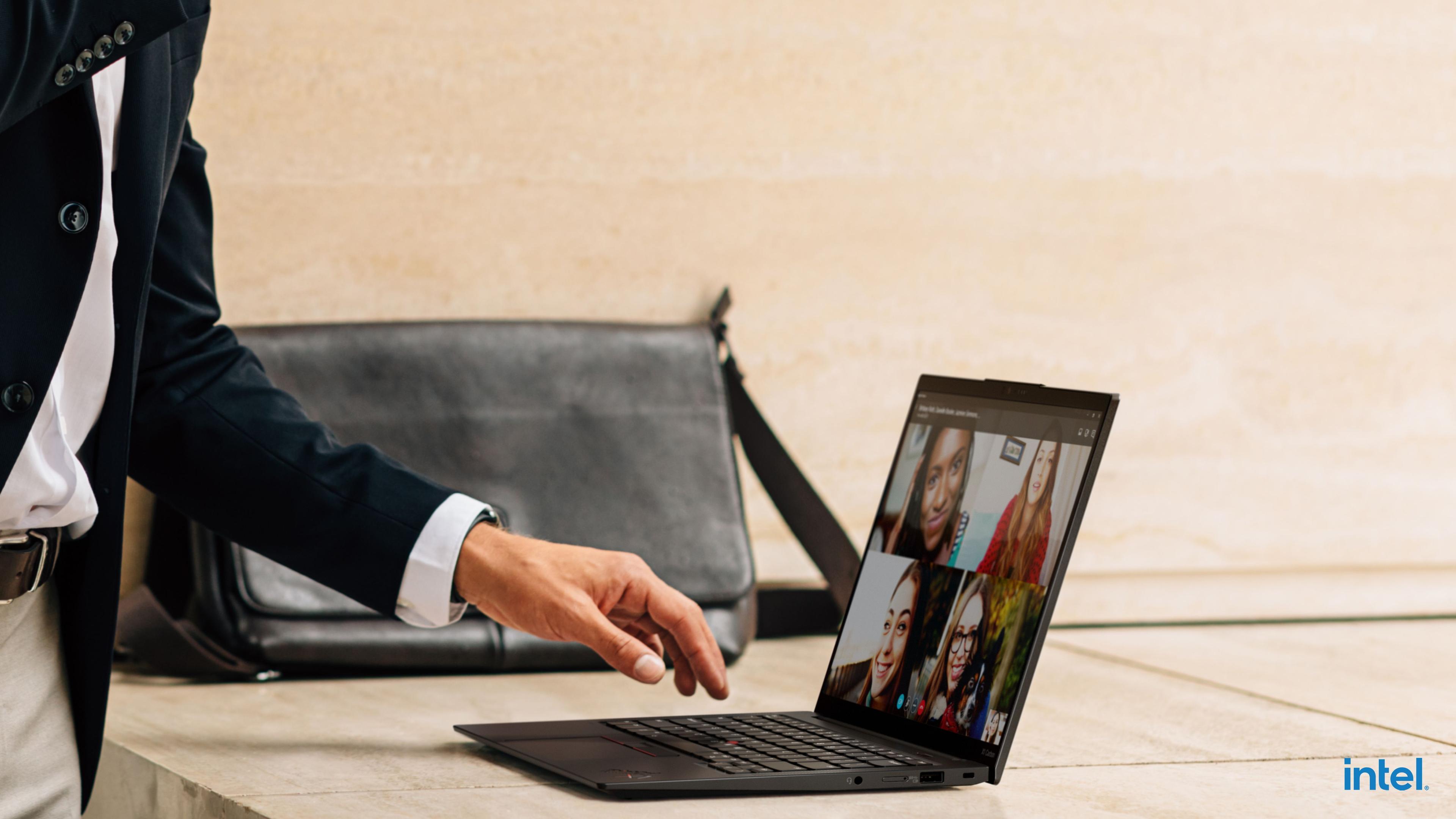 Notebook ThinkPad X1 Carbon 10°Gen Core i7 32GB RAM 1TB SSD 14''-8