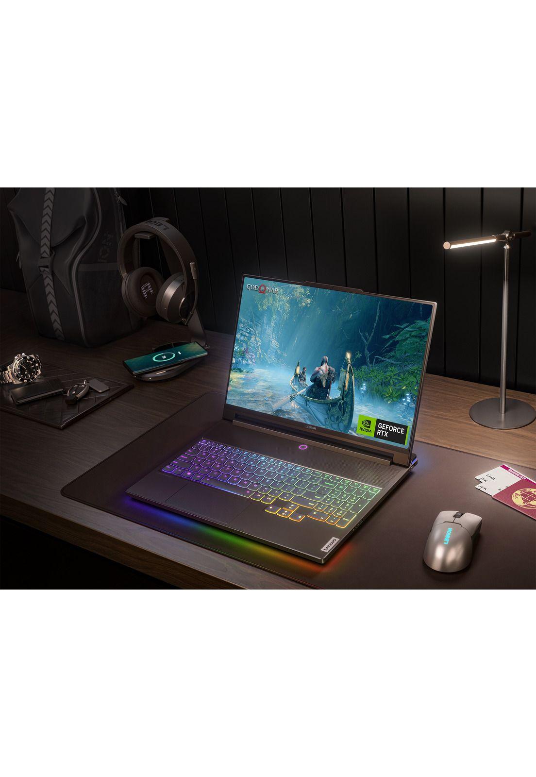 Notebook Gamer Legion Pro 9i 10ma Gen Intel Core Ultra 9 64GB RAM 2TB SSD RTX 5090 18" WQUXGA-5