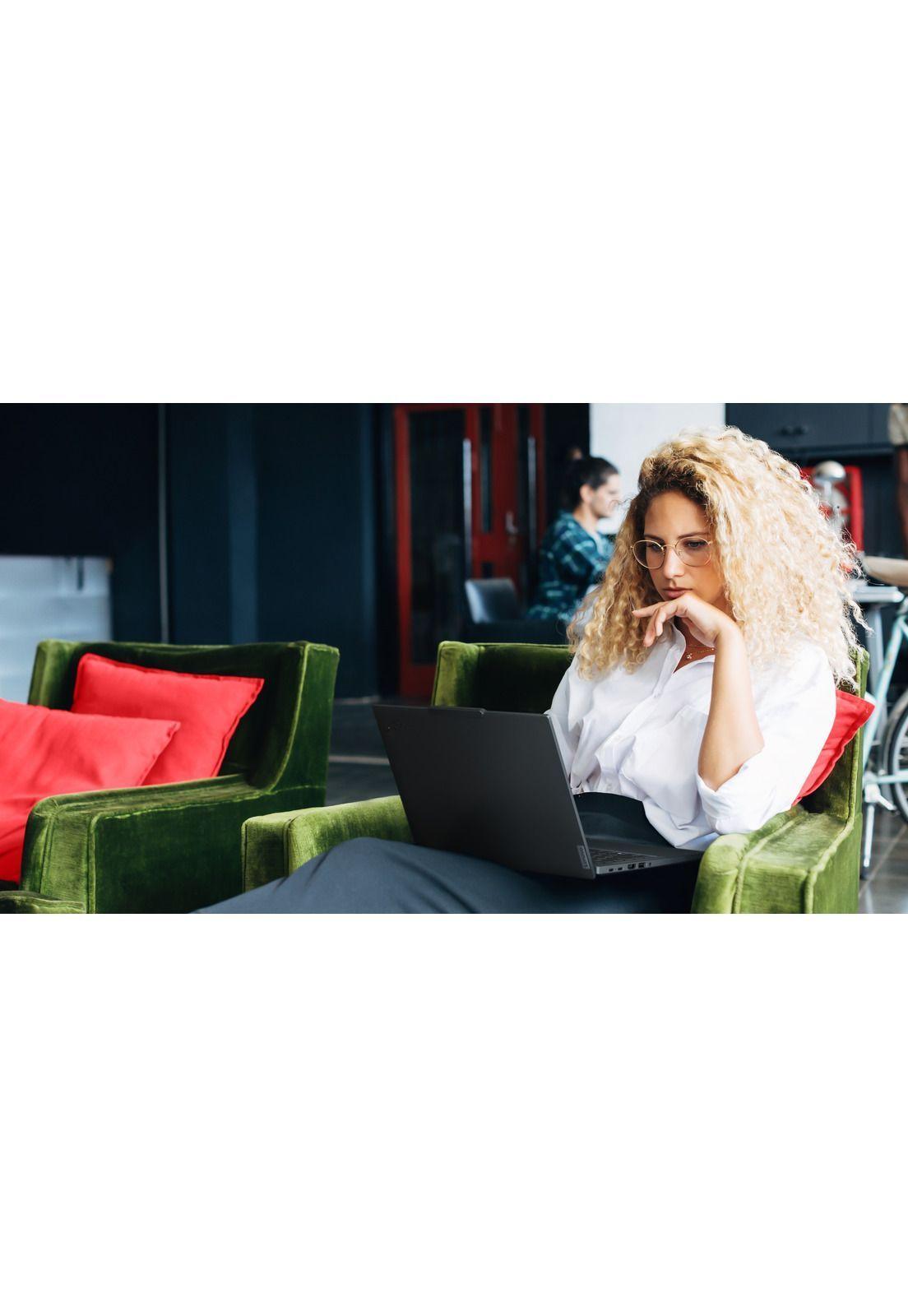 Notebook ThinkPad E16 Gen 3 AMD Ryzen 5 16GB RAM 512GB SSD 16"-6