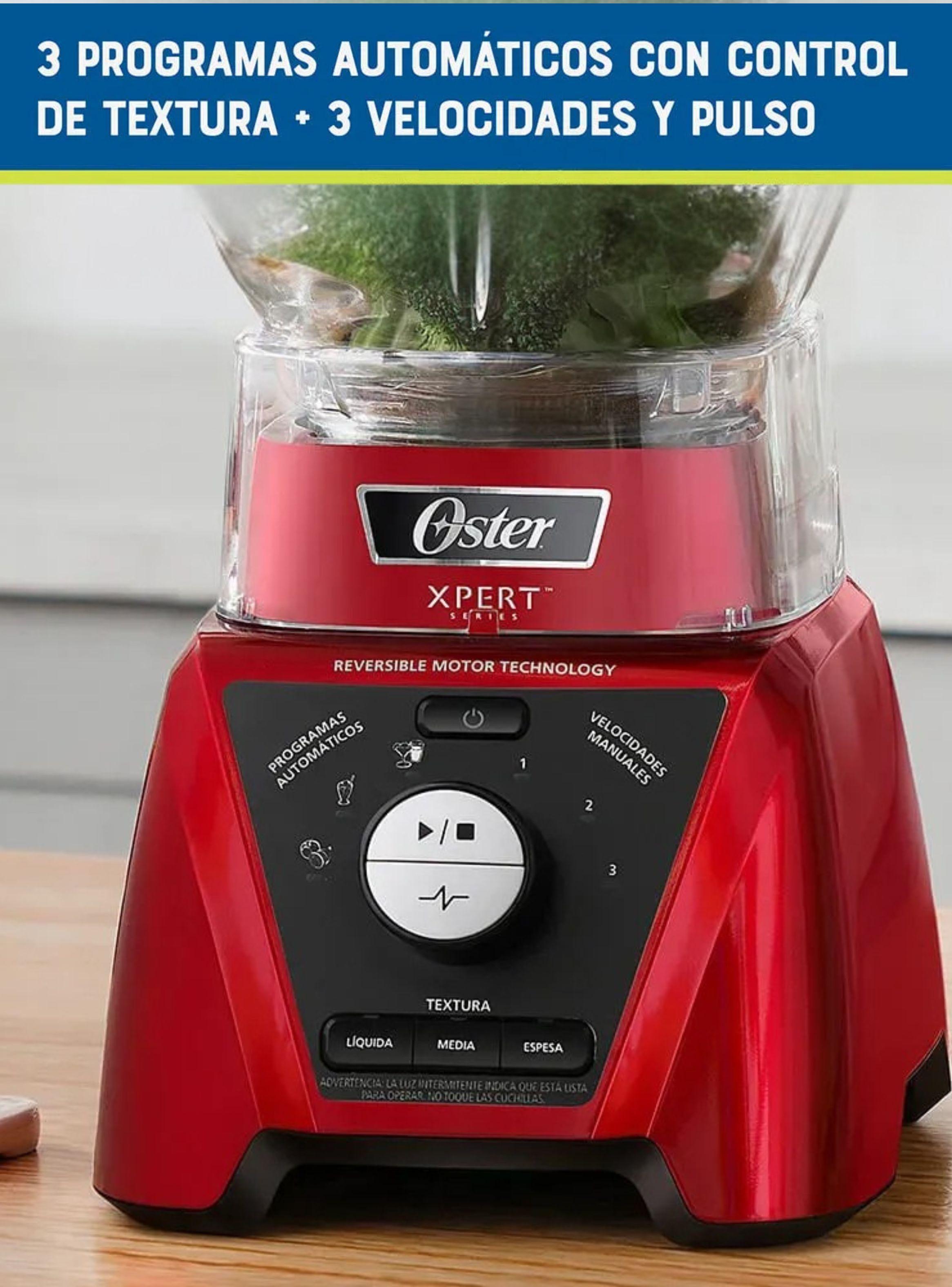 Licuadora Xpert Series™ roja con control de textura y un Blend N Go BLST3BRPG-6