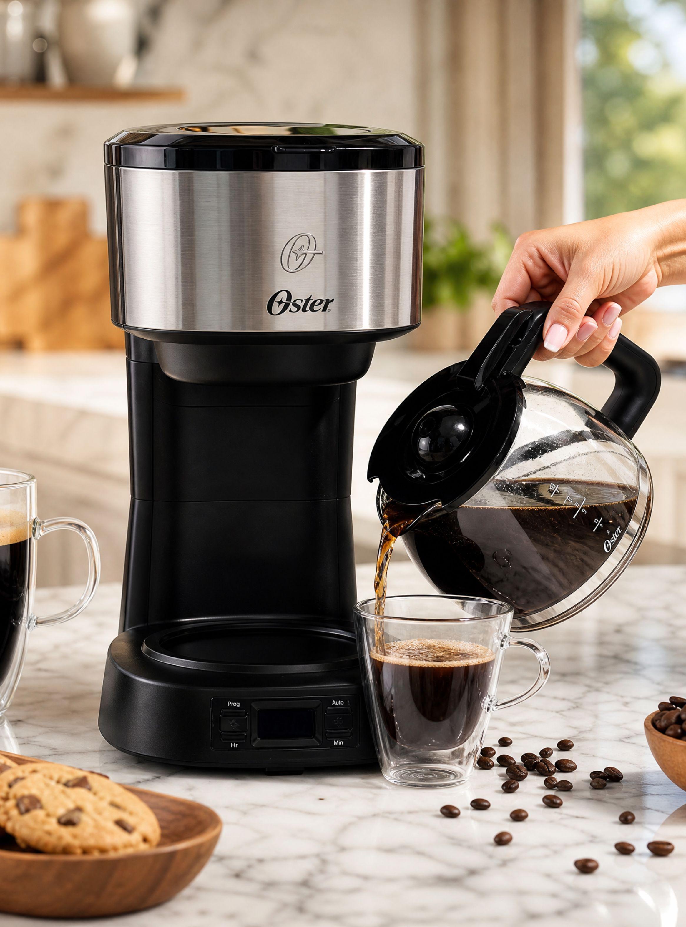 Cafetera programable Oster® 8 tazas acero inoxidable BVSTDC10SS-0