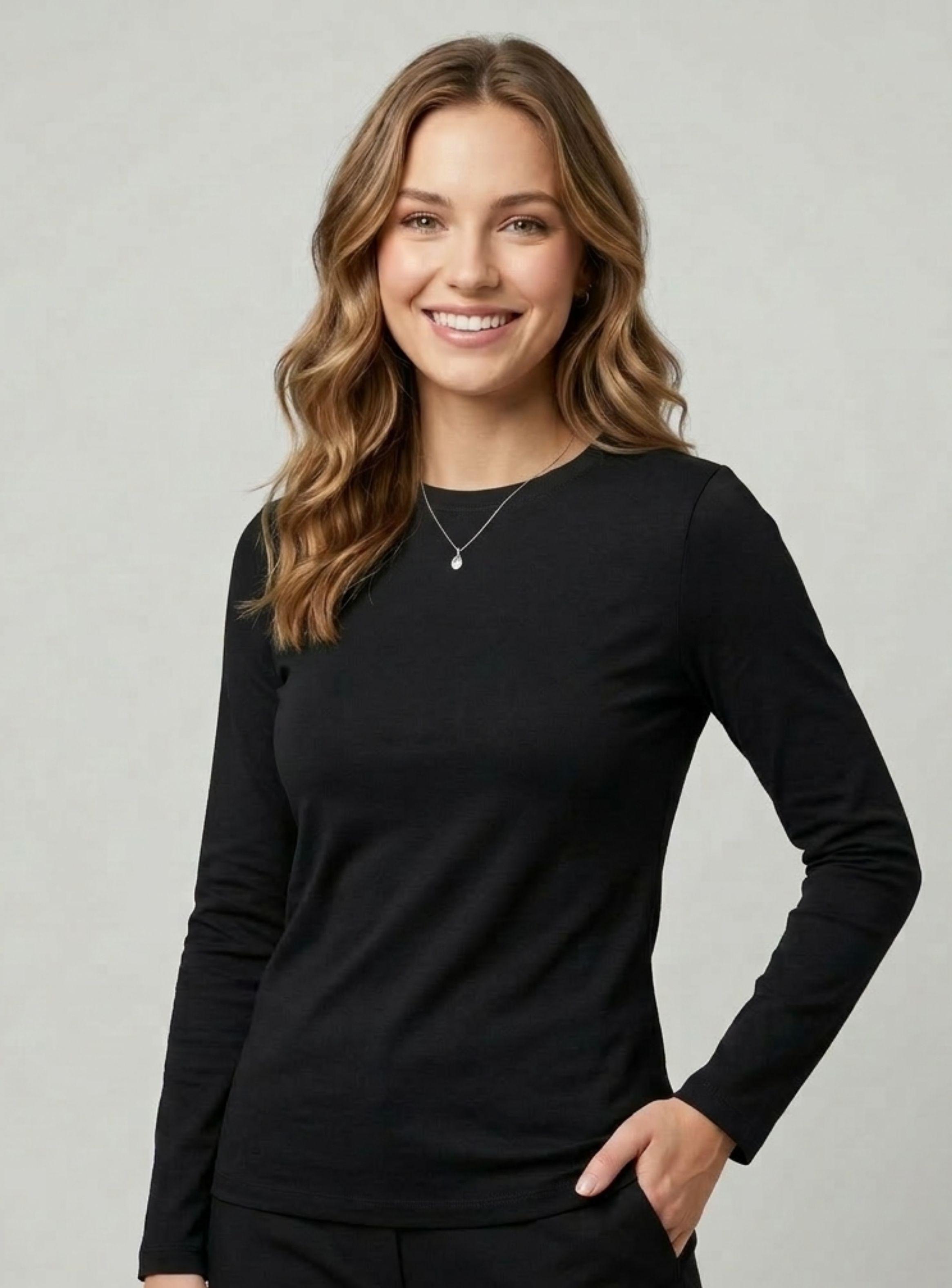 Camiseta Polera Bambú Primera Capa Color Negro Manga Larga Mujer-1