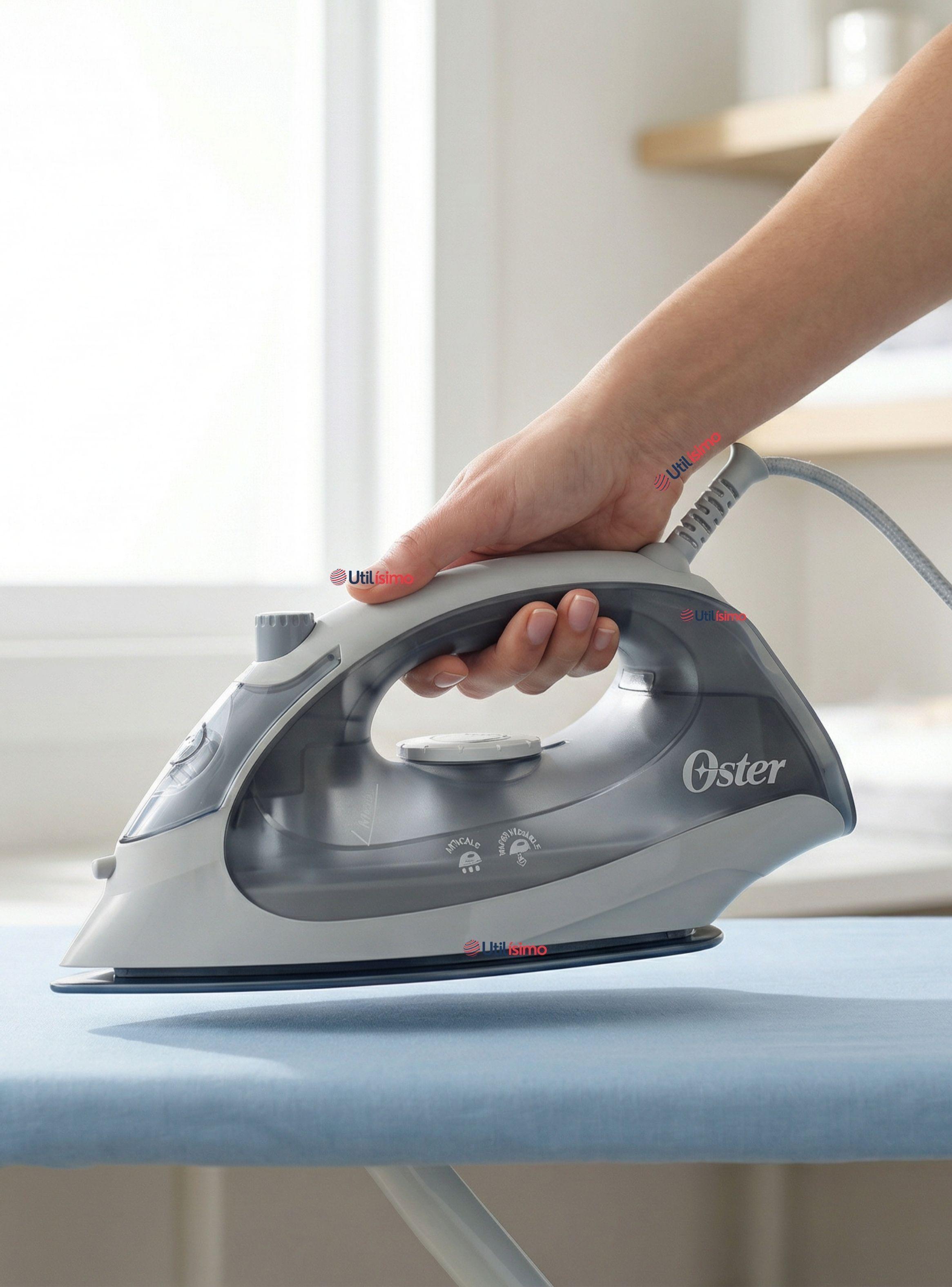 Plancha de vapor Oster® compacta GCSTBS5001 Versión 2026-0