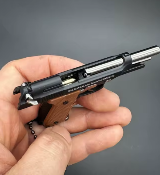 Llavero Con Forma De Mini Pistola Desmontable 1911 M92 Llave-4