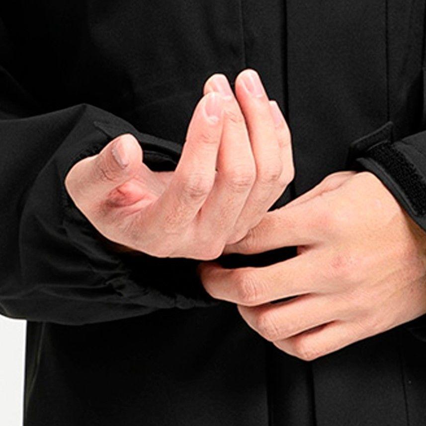 Cortaviento Impermeable Urbano Hombre Negro-2