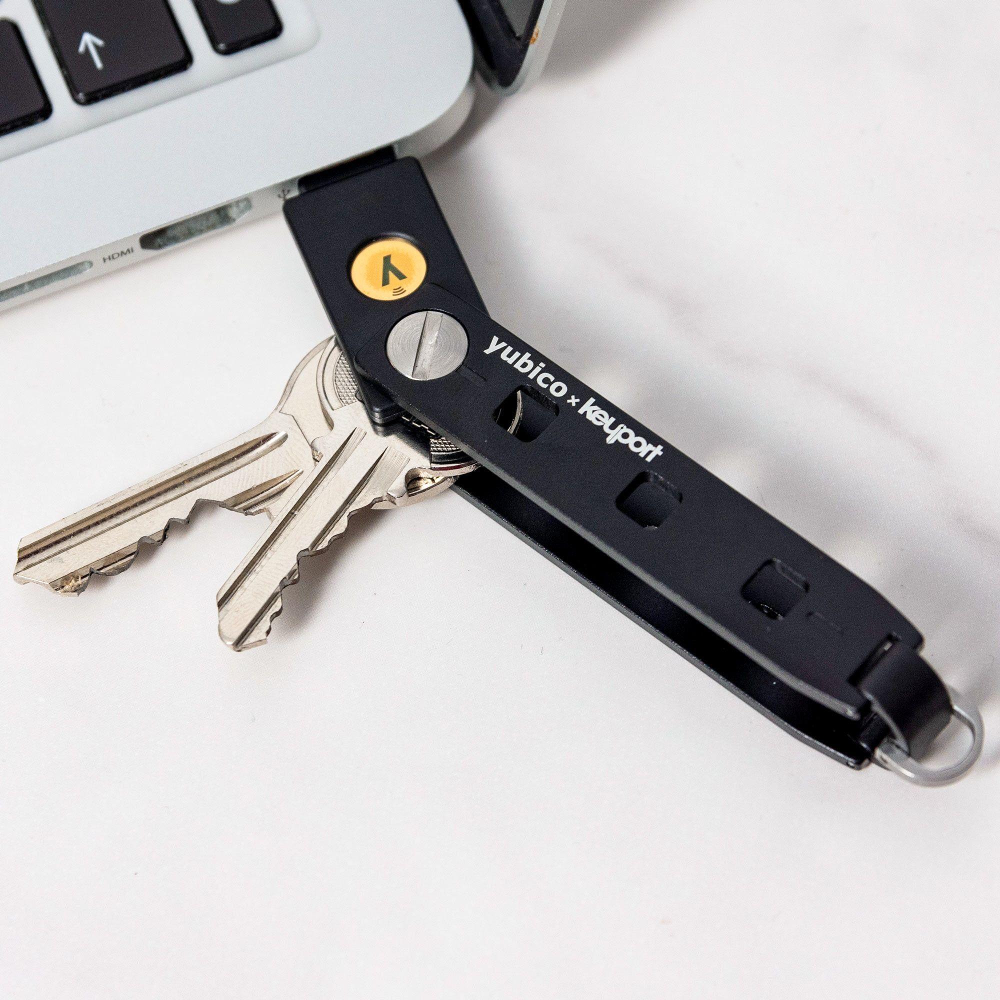 Llave de Seguridad Yubikey Serie 5 NFC-4