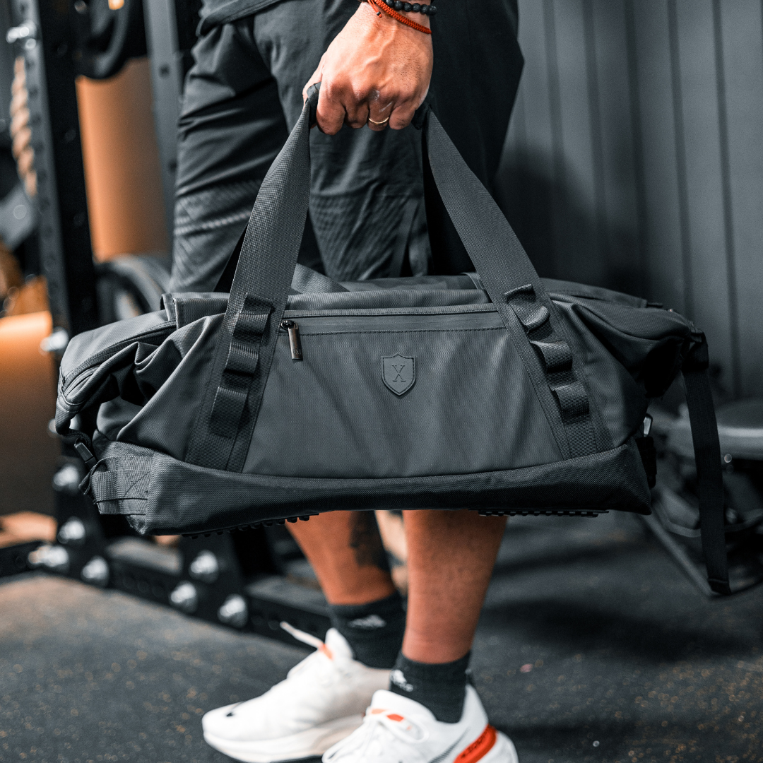 Bolso Deportivo de Lujo Impermeable 35L Negro | Xclusive-4