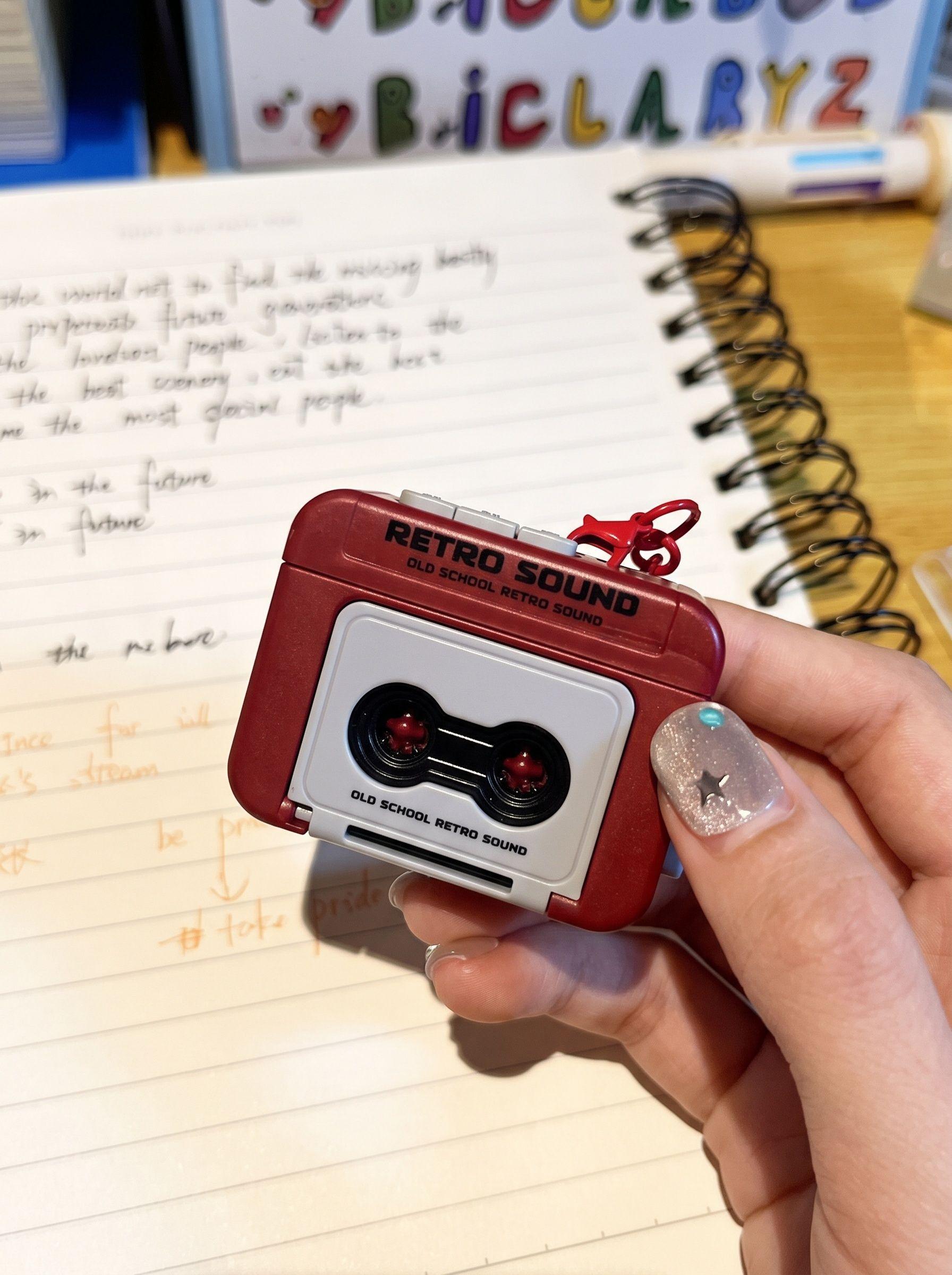 Llavero Grabadora Retro, Ideal Para Regalar A Tú Pareja Amor-4