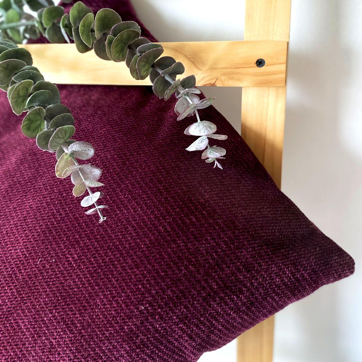 Cojín Chenille Morado 43x43-1