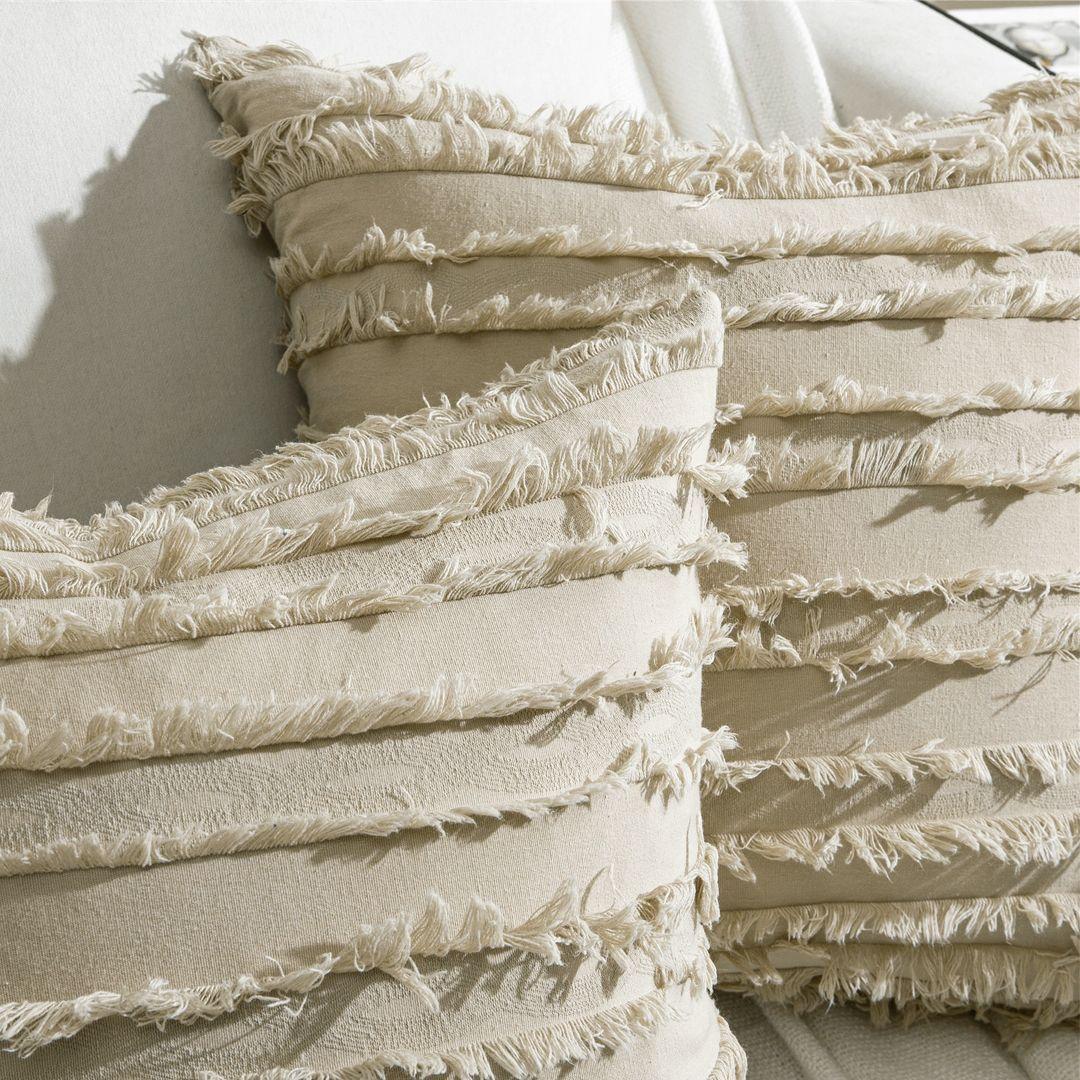 Cojín Beige Flecos-2