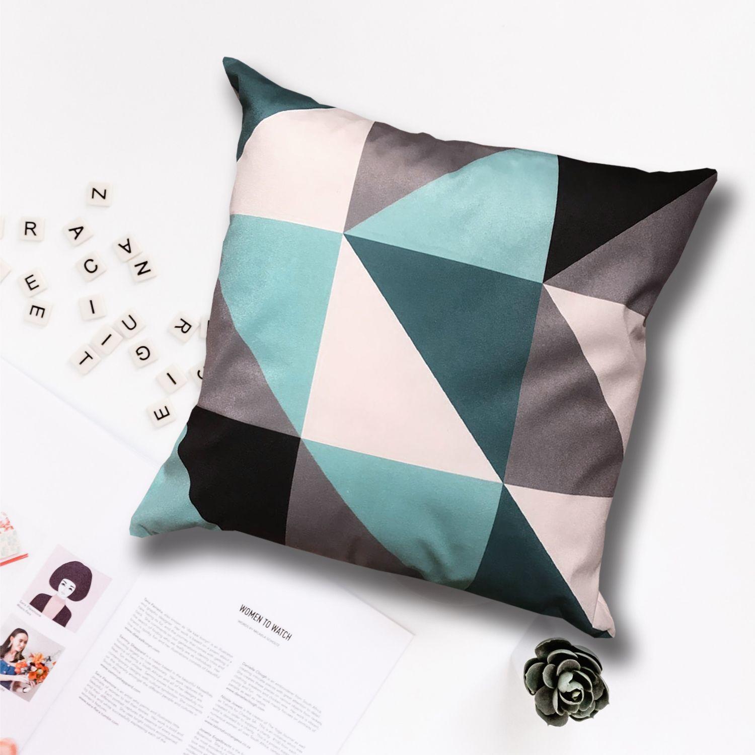 Cojín Triángulos Azul-2