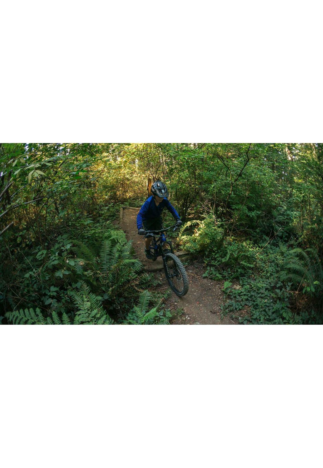 Bicicleta Niño Fluid FS 2.2 Mountain 20" Negro/Plata Norco-1