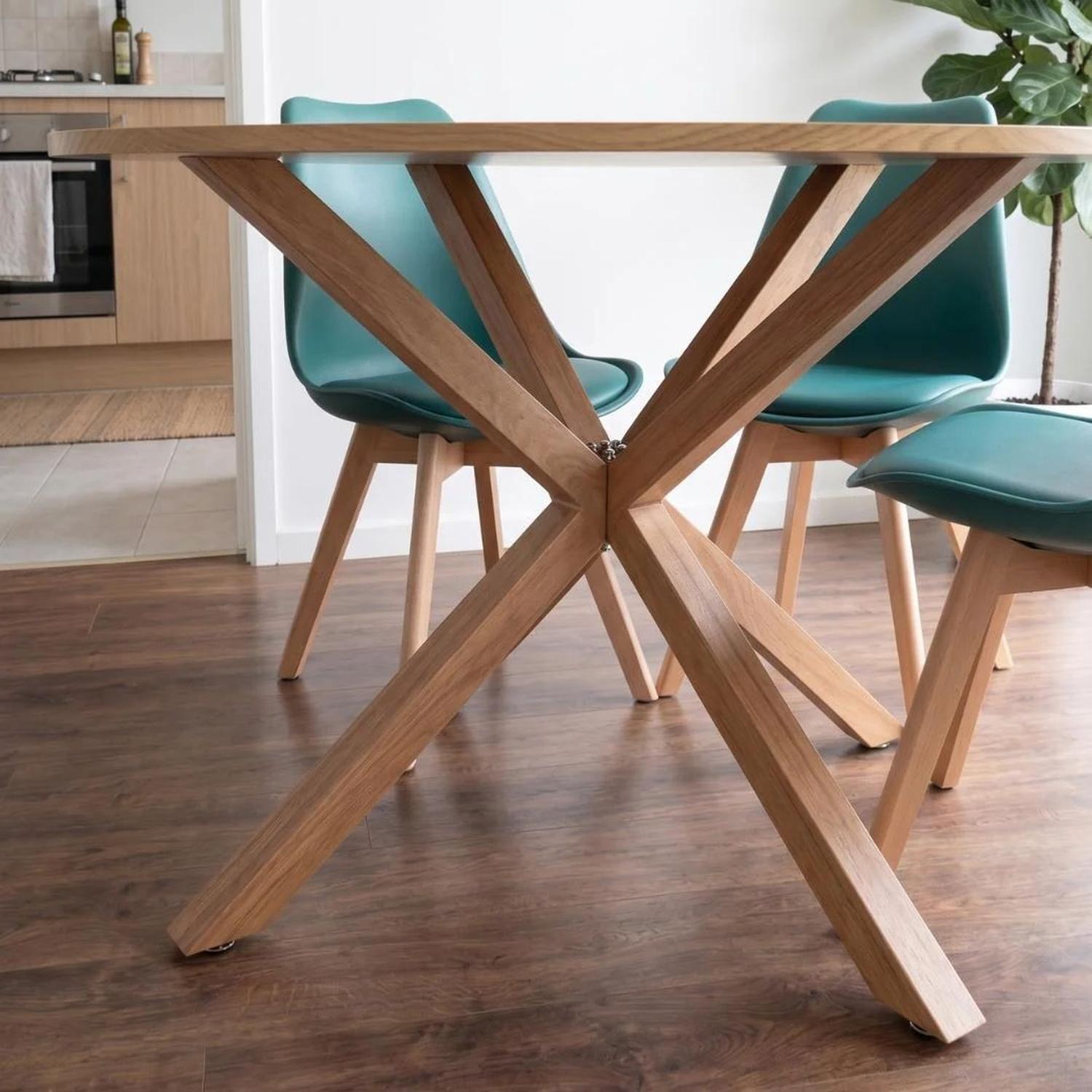 Comedor Mesa Redonda Equiz Wood 100cm + 4 Sillas Tulip Verde Esmeralda-5