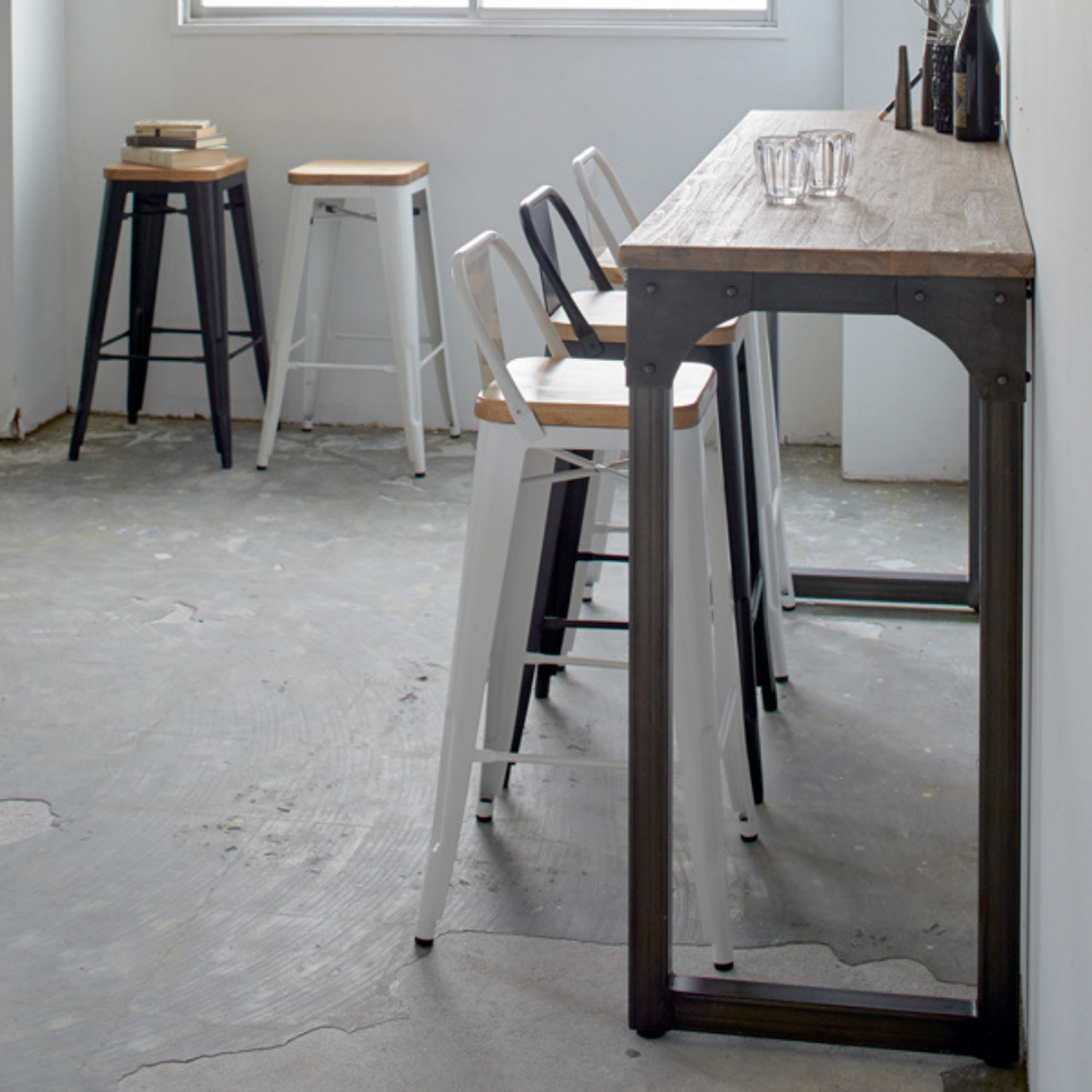 Taburete Tolix 77cm| Madera Clara | Diseño Moderno-3