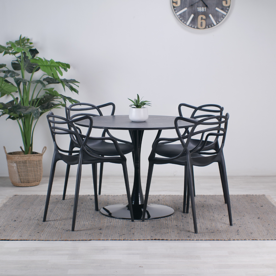 Juego de comedor mesa Tulip 100cm negras + 4 sillas Masters negras / Pandalino-2