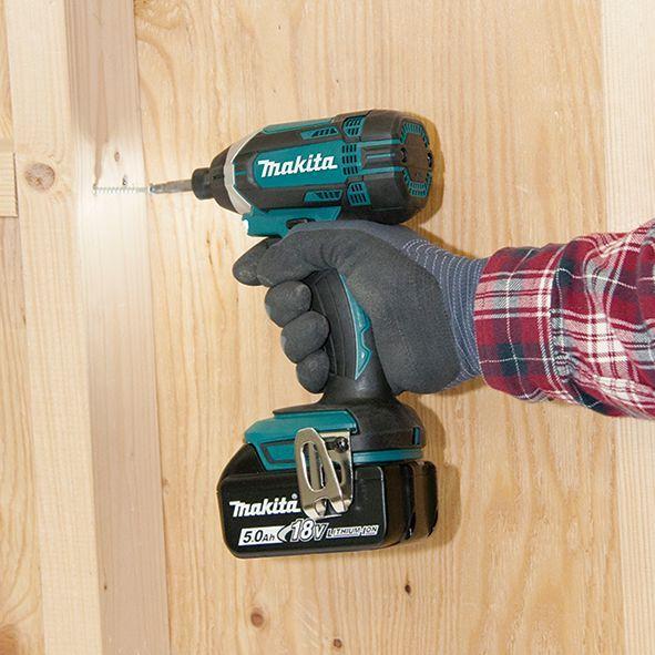 Atornillador de impacto 18V 165 Nm Makita DTD152RFJ -3
