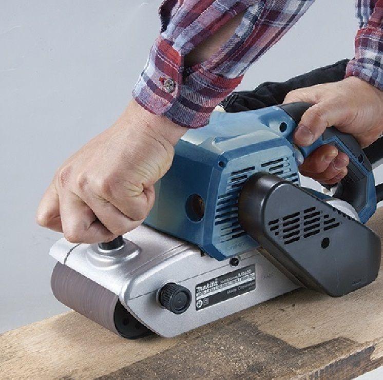 Lijadora Banda 4x24'' 100x610mm 940w Makita M9400g-2