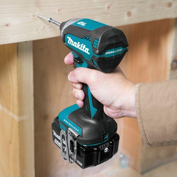 Atornillador Impacto 18v Brushless 170 Nm (3 Ah)  Makita Dtd153-2