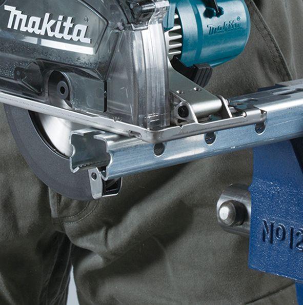 Cortador de metal con depósito 150mm 18V Makita DCS553RTJ-3