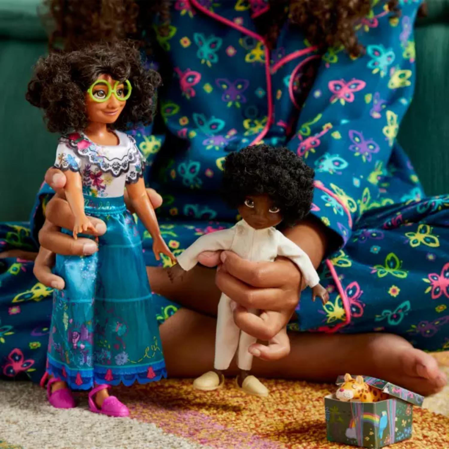 Set de Figuras Encanto Mirabel y Antonio-2