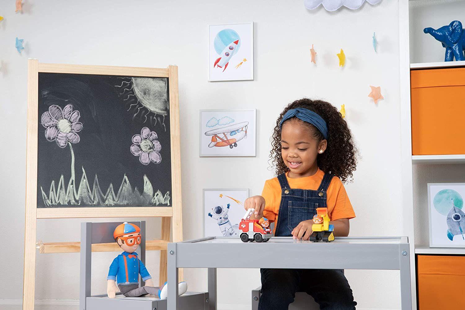 Mini Vehiculo Blippi Camión De Bomberos-3