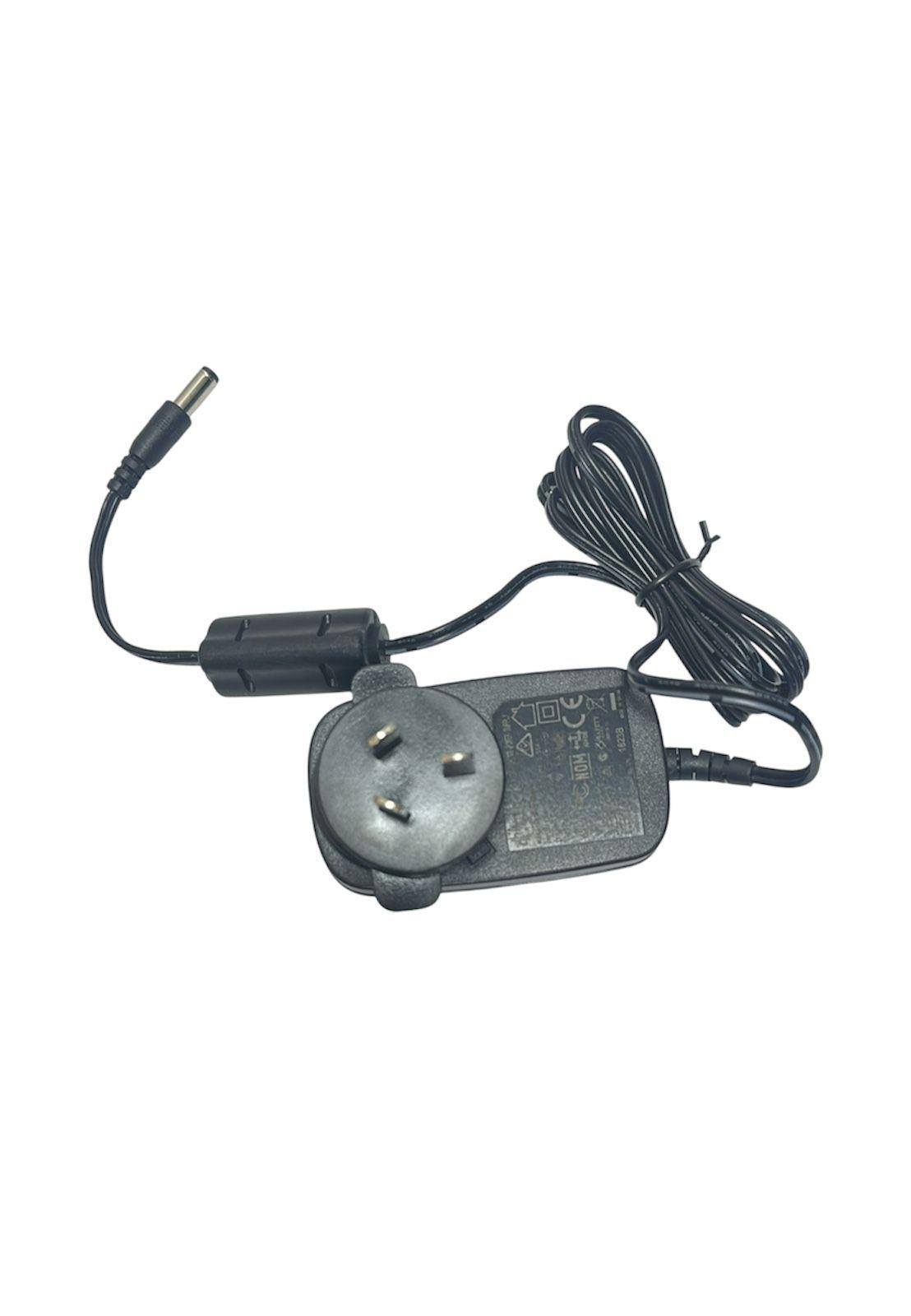 CARGADOR ADAPTADOR UNIVERSAL DE CORRIENTE Click 10v. NUEVO-3