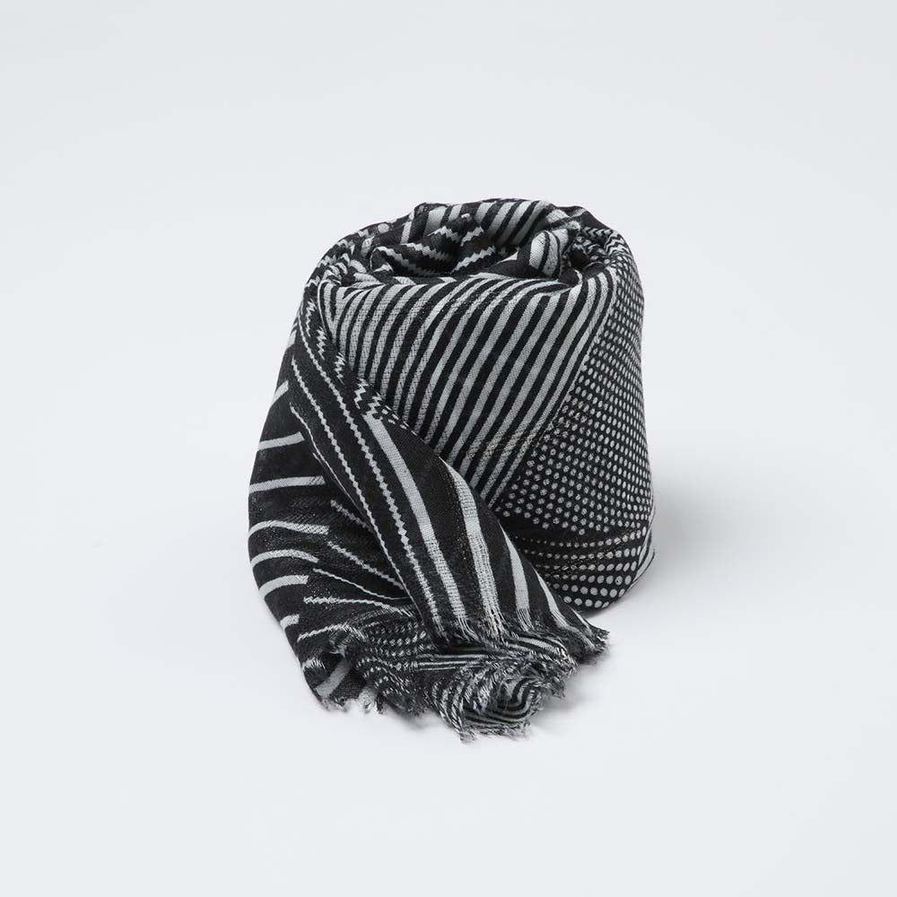 Pañuelo Estampado Musta Negro i-D-0