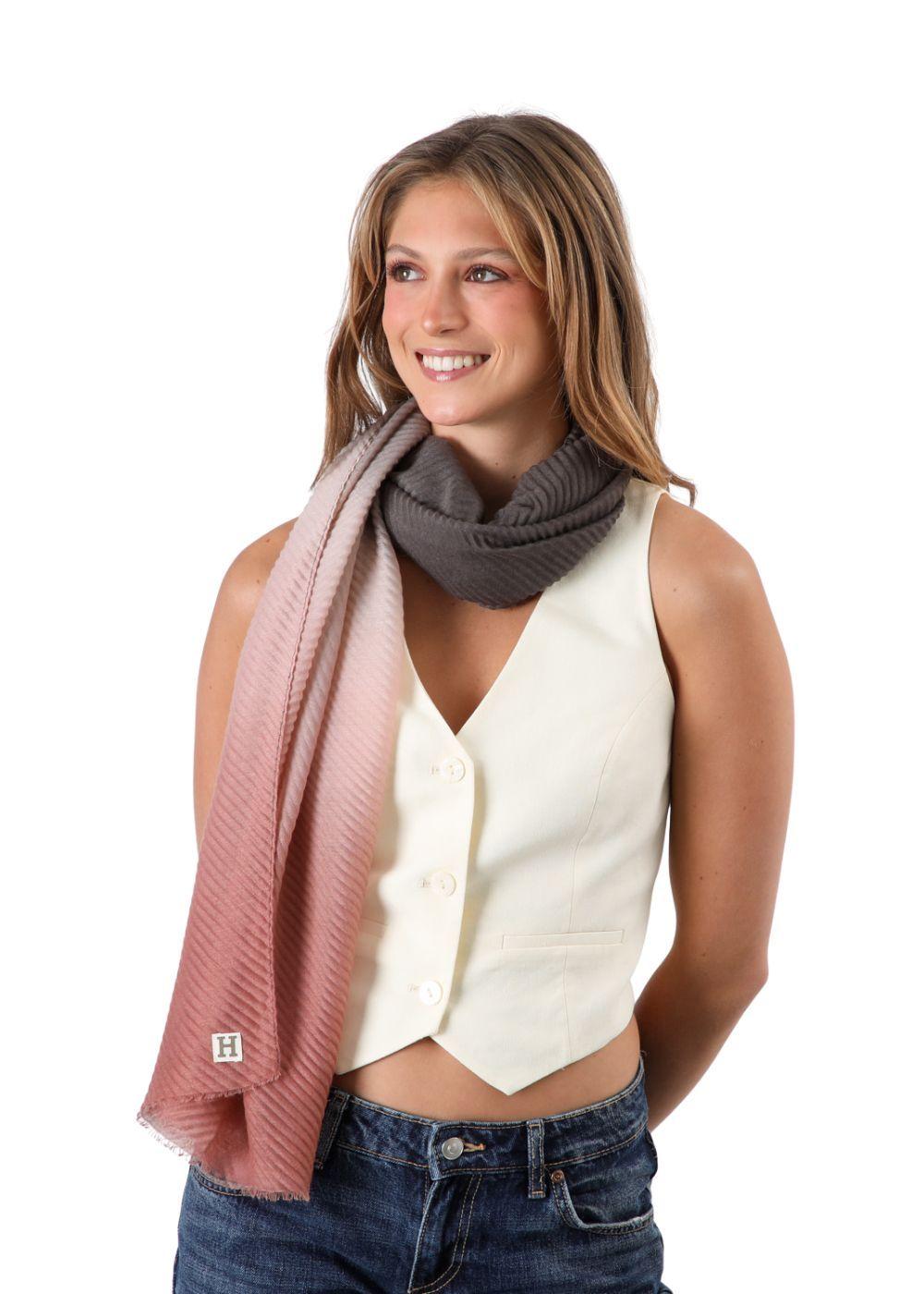 Pañuelo Liso Isai Ombré Plisado Humana-2