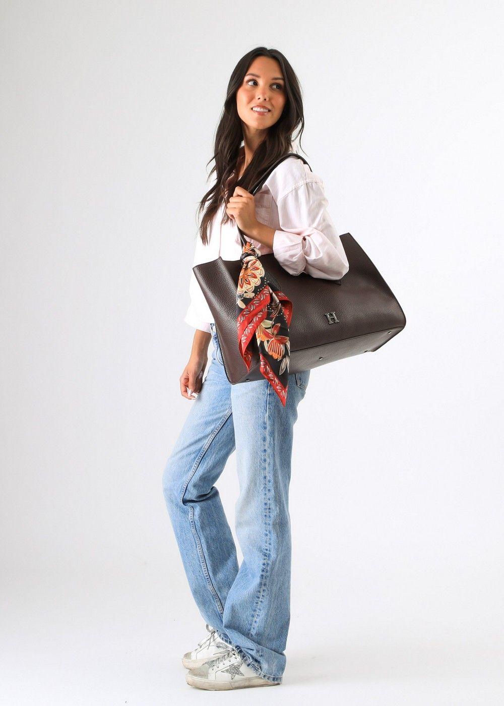 Cartera Computador Ana Café Humana-3