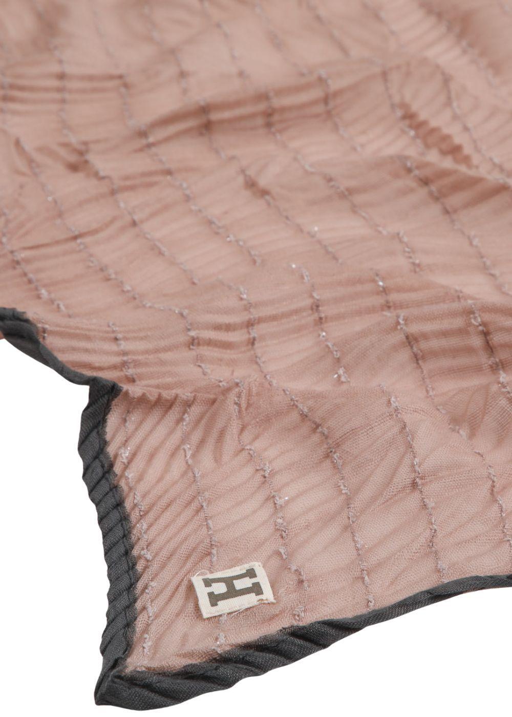 Pañuelo Liso Gil Plisado Beige Humana-1