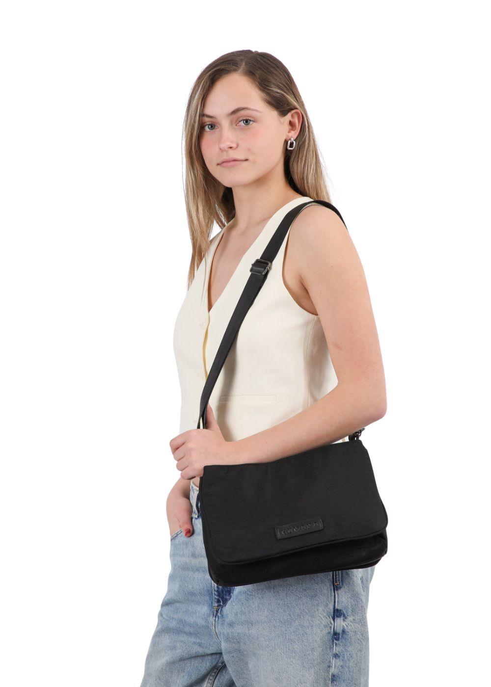 Cartera Bandolera Daisy Negro Humana-4